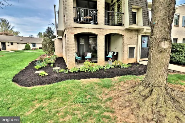 32 Valleybrook Dr, LANCASTER, PA 17601