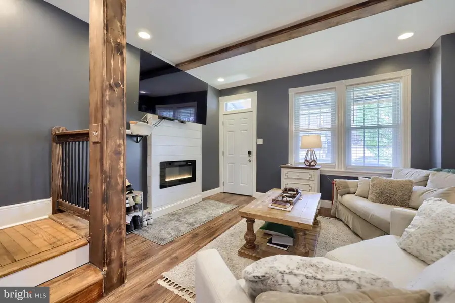 355 E Ross St, Lancaster, PA 17602 - #3