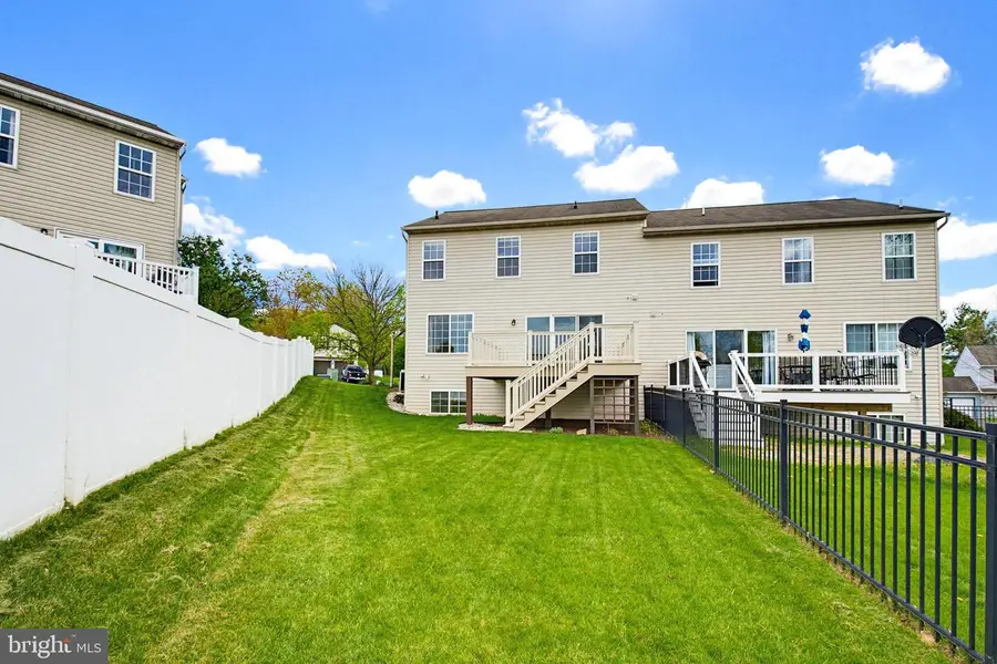 142 Beech St, Denver, PA 17517 - #3