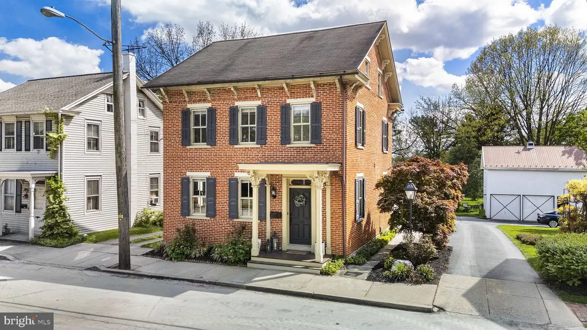 116 E Main St, Strasburg, PA 17579 - #1