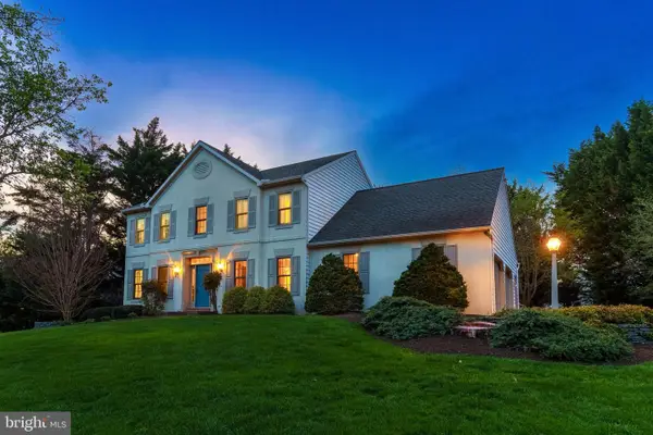 48 Wyndmere Way, WILLOW STREET, PA 17584