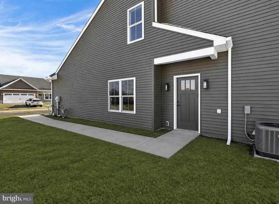 236 Pilgrim Dr, Lancaster, PA 17603 - #3