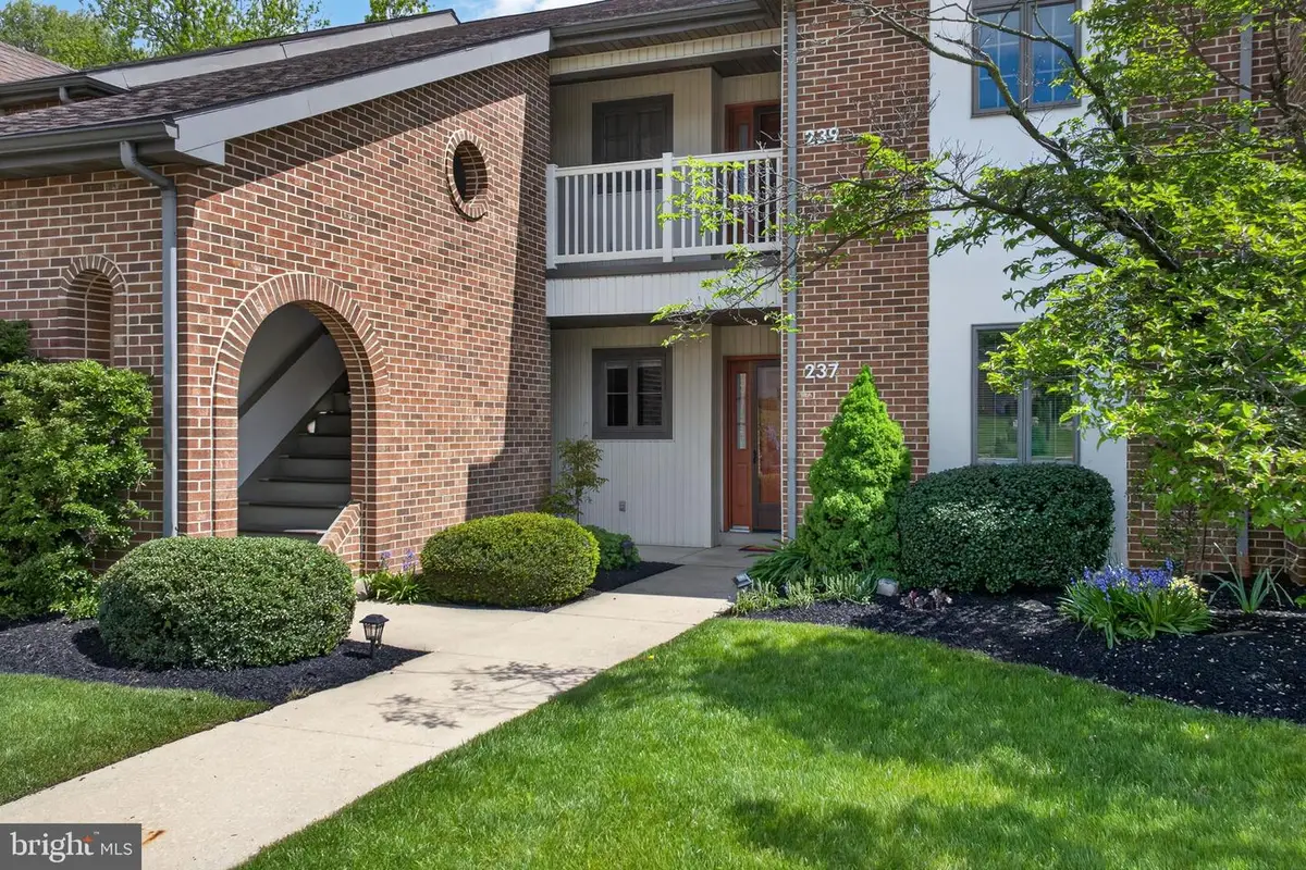 237 Black Oak Dr, Lancaster, PA 17602 - #1