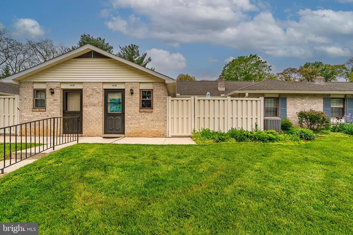 418 Valleybrook Dr, Lancaster, PA 17601 - #1