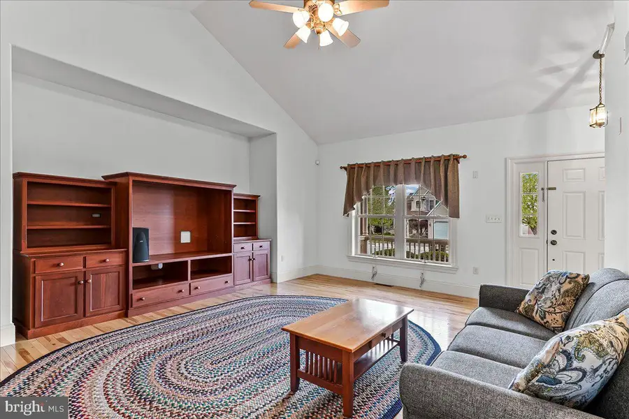 1424 Martin St, East Earl, PA 17519 - #2