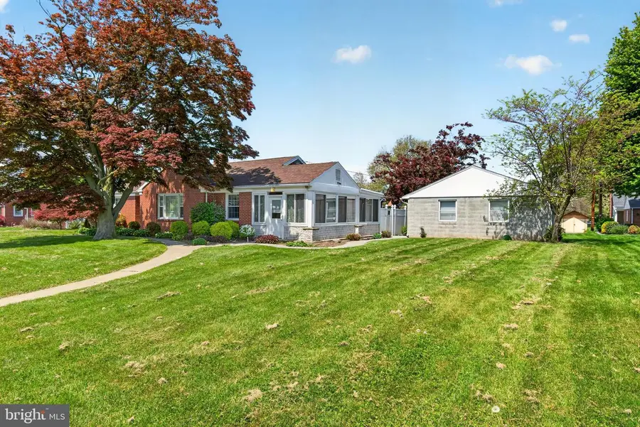 1105 Central Ave, Columbia, PA 17512 - #3