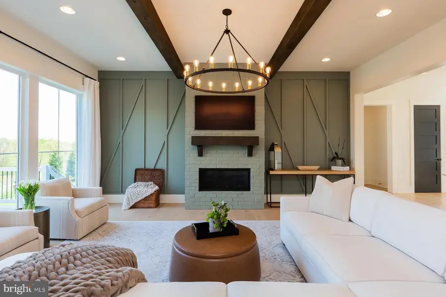 1016 Valley Crossing Dr, Lititz, PA 17543 - #3