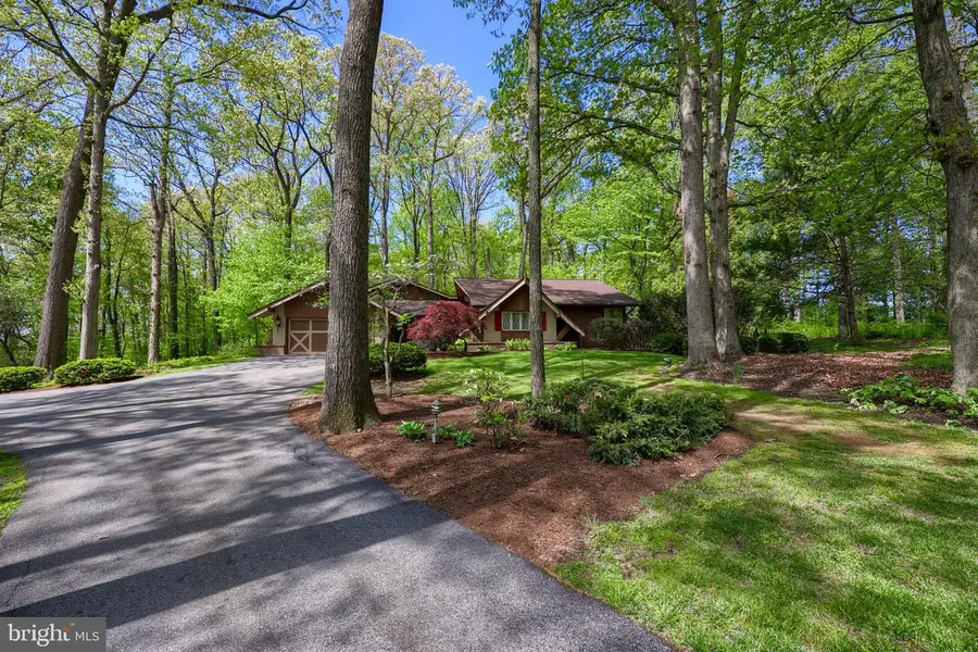 120 Angela Dr, New Holland, PA 17557 - #3