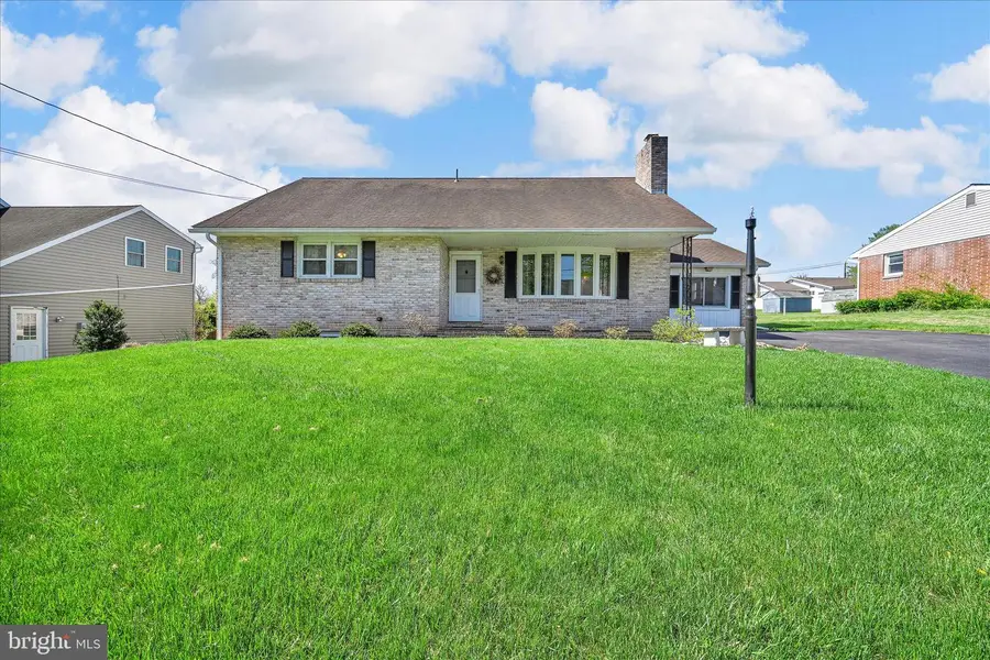 25 Frederick Ave, Denver, PA 17517 - #3