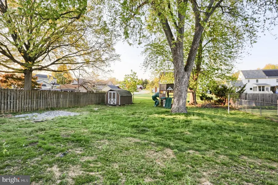 413 Birchland Ave, Mount Joy, PA 17552 - #2