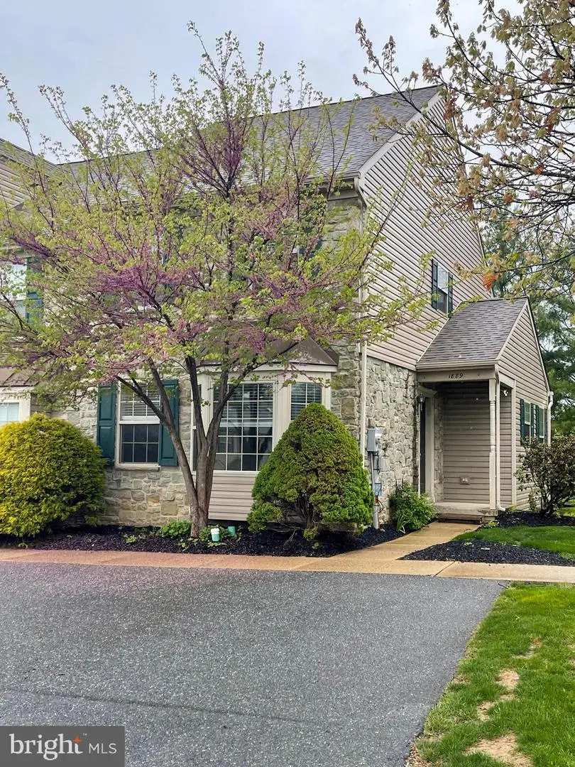 1889 Shady Oak Dr, Mount Joy, PA 17552 - #2