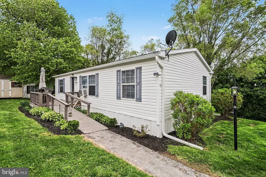 731 Primrose Ln, Ephrata, PA 17522 - #2