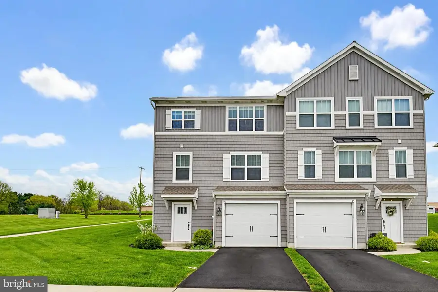 10 Southside Dr, Willow Street, PA 17584 - #2