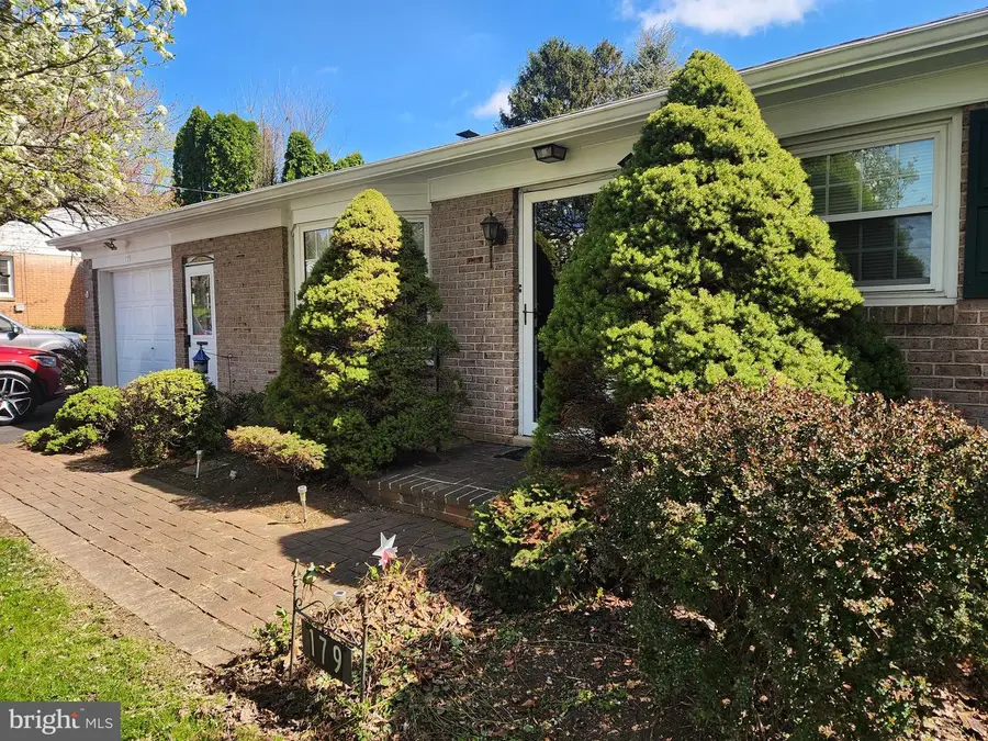 179 Eastbrook Rd, Smoketown, PA 17576 - #3