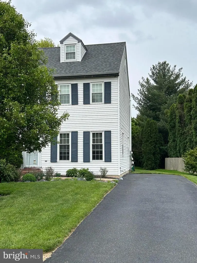 211 Springville Rd, Mount Joy, PA 17552 - #1