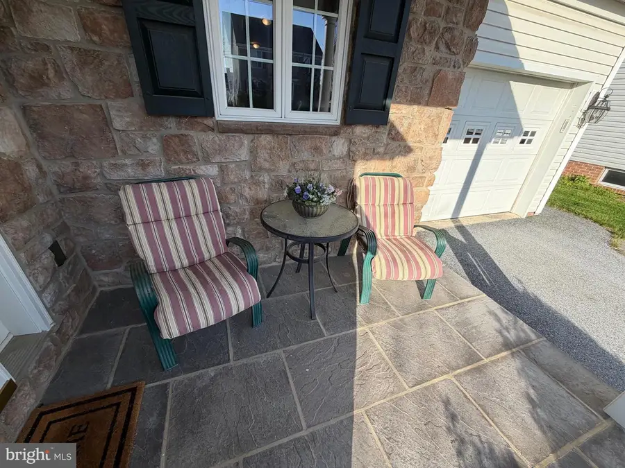 428 Haymarket Ln, Lititz, PA 17543 - #3