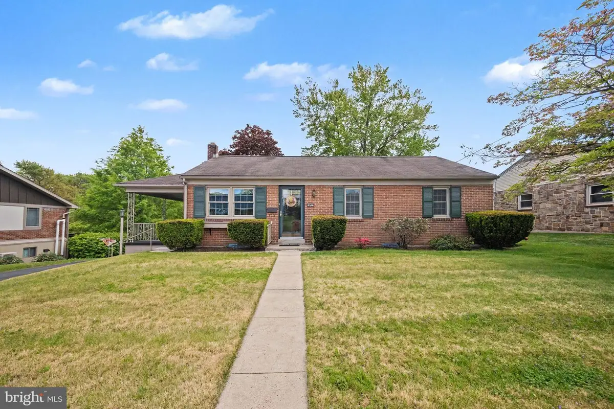 422 Westview Dr, Akron, PA 17501 - #1