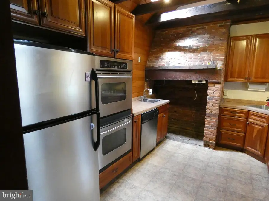 441 S Front St, Columbia, PA 17512 - #3