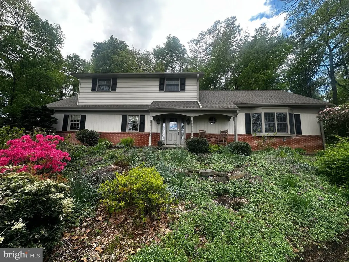 105 Northview Rd, Lititz, PA 17543 - #1