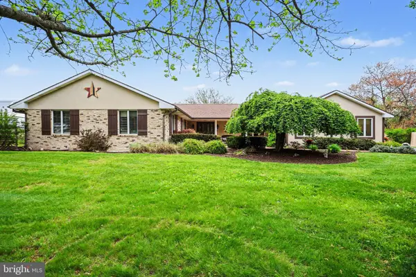 1346 Bair Rd, BAINBRIDGE, PA 17502