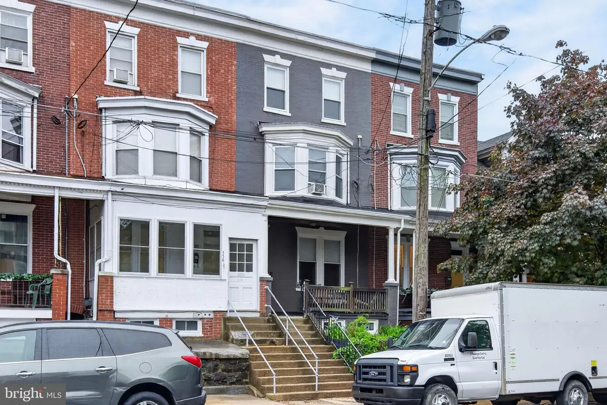 336 E Clay St, Lancaster, PA 17602 - #1