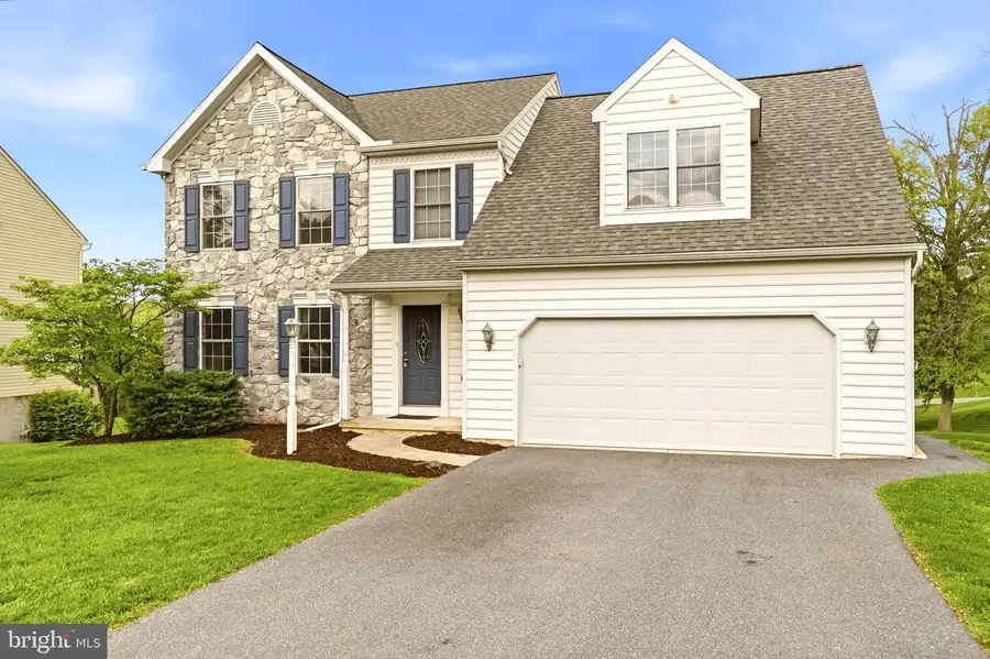 608 Redwood Dr, Lancaster, PA 17602 - #3