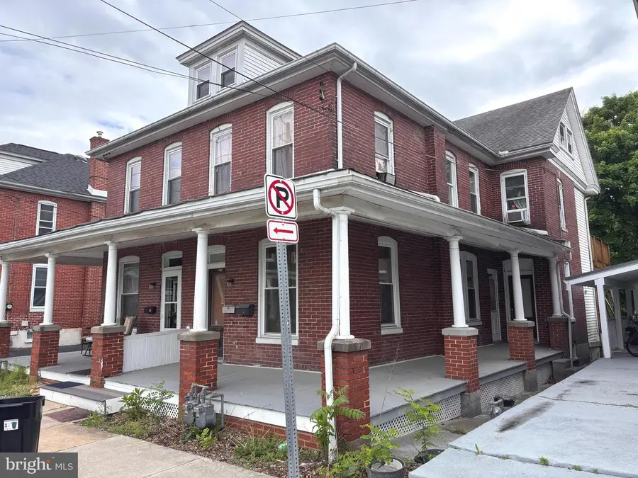 36-38 N Poplar St, Elizabethtown, PA 17022 - #2