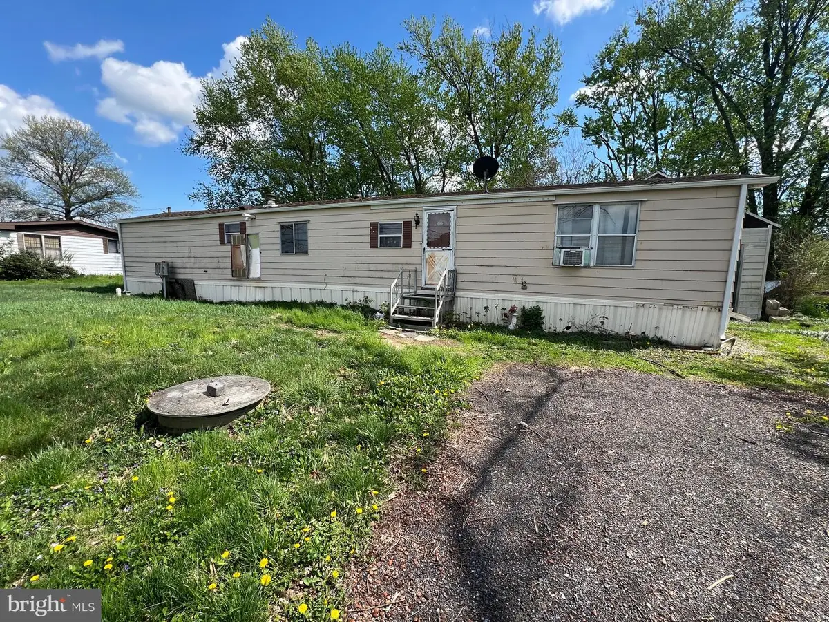 2318 Rockvale Rd, Lancaster, PA 17602 - #1