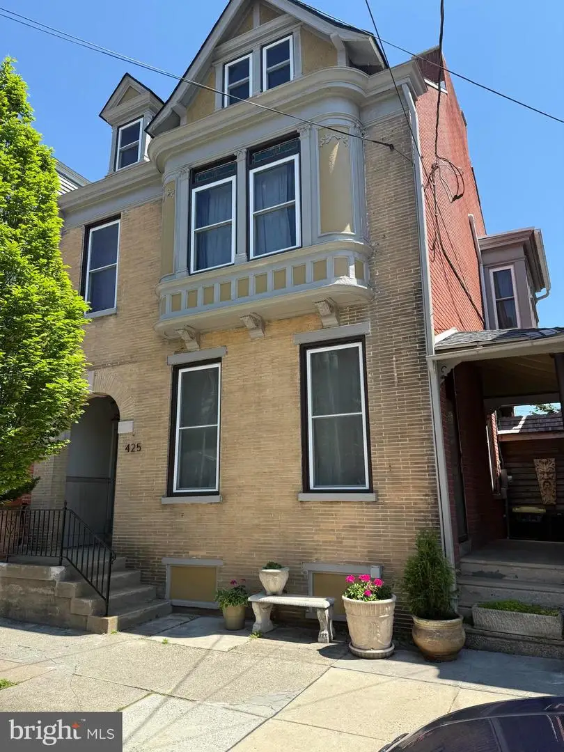 425 N Queen St, Lancaster, PA 17603 - #2