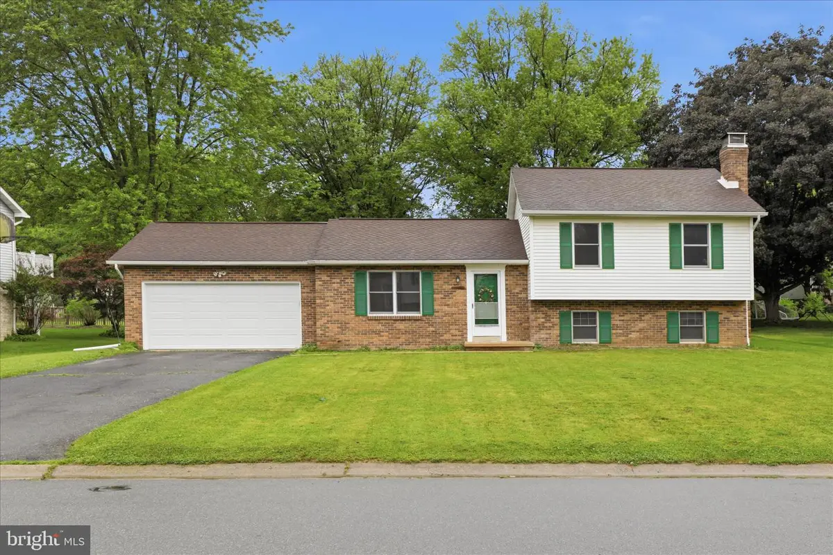 3137 Woodridge Dr, Landisville, PA 17538 - #1