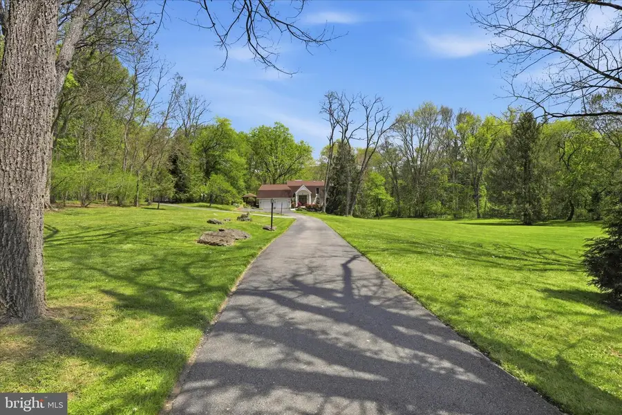 259 Ironstone Ridge Rd, Lancaster, PA 17603 - #2