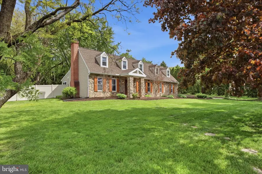 237 Delp Rd, Lancaster, PA 17601 - #2