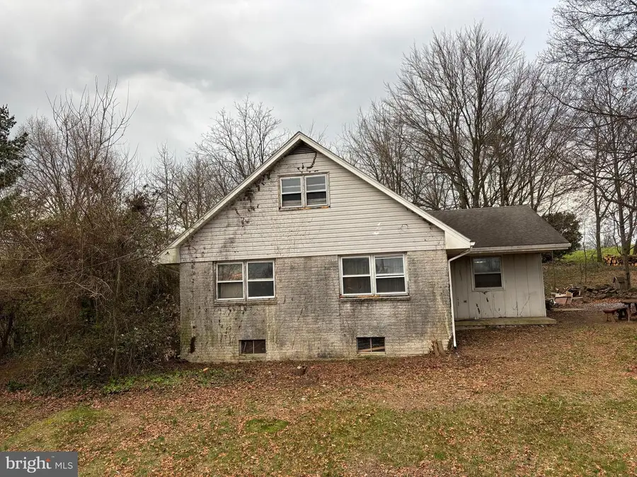 39 Hossler Rd, Manheim, PA 17545 - #2