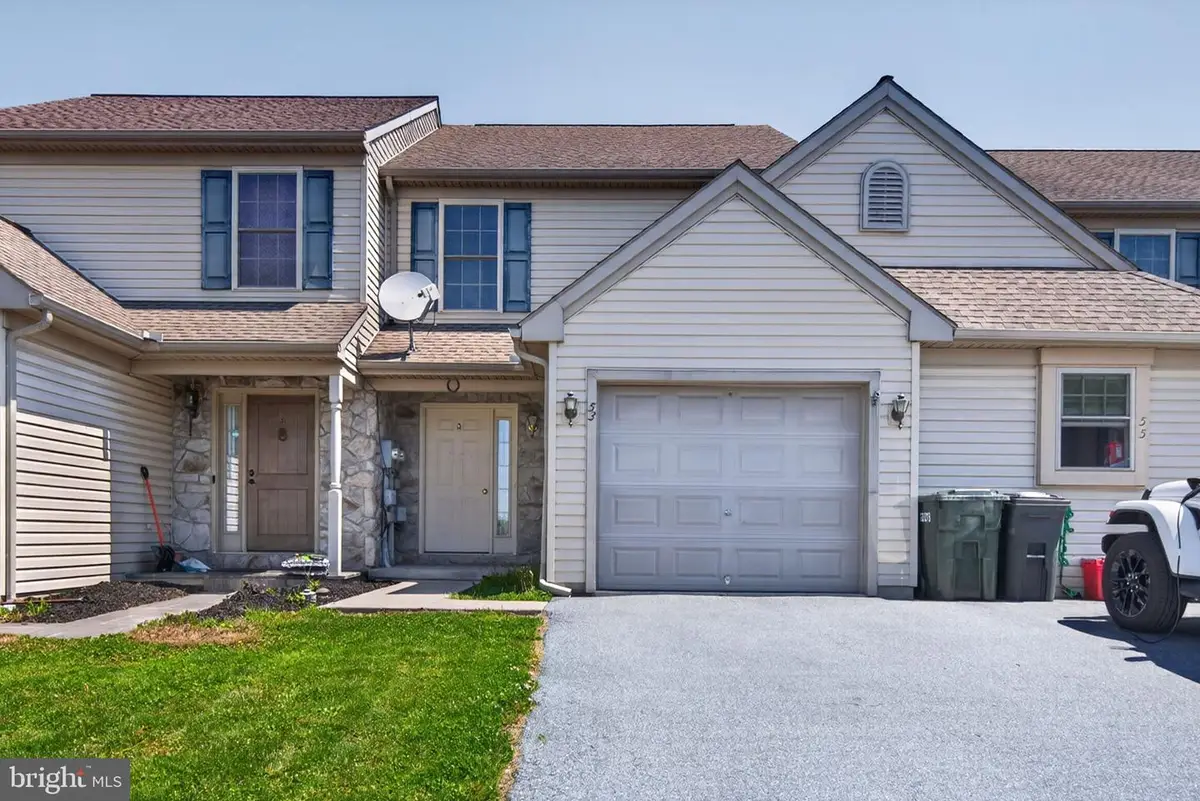 53 Chickadee Cir, Leola, PA 17540 - #1