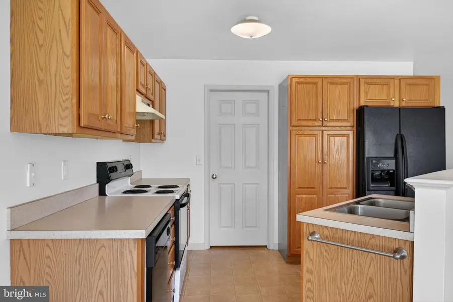53 Chickadee Cir, Leola, PA 17540 - #3