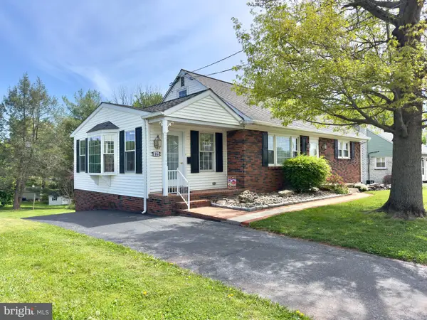 16 Frederick Ave, DENVER, PA 17517