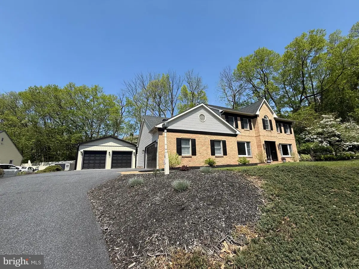 2620 Valley View Dr, Lancaster, PA 17601 - #1
