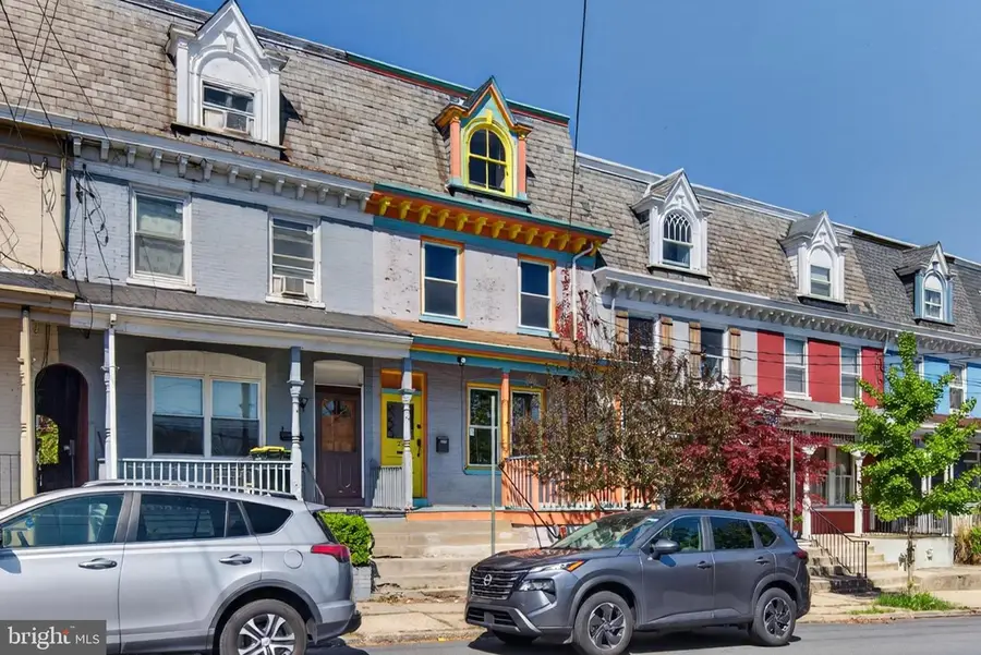 22 N Pine St, Lancaster, PA 17603 - #2