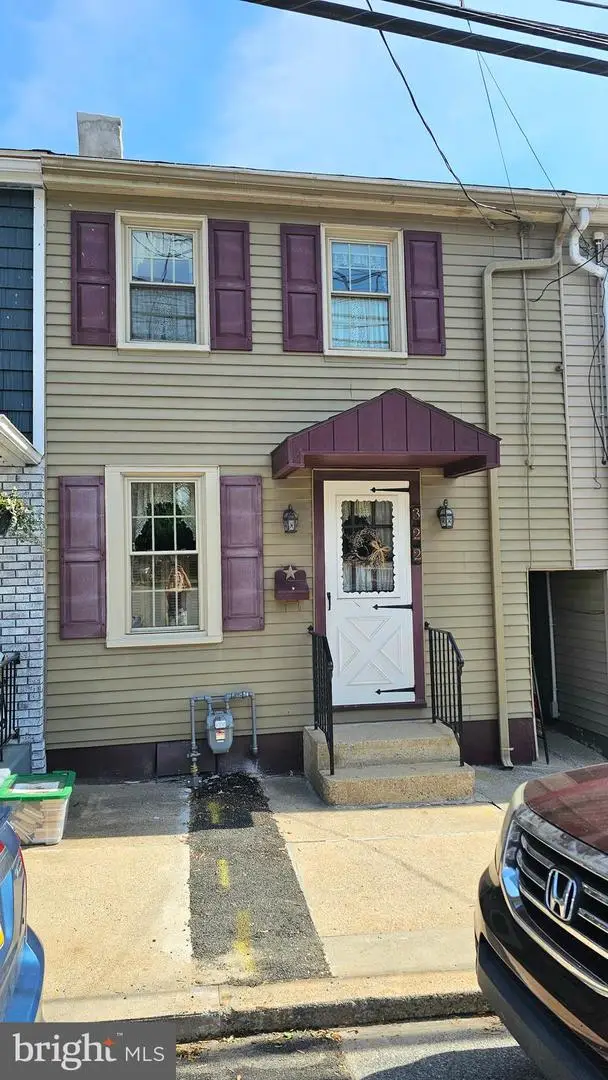 322 Union St, Columbia, PA 17512 - #2