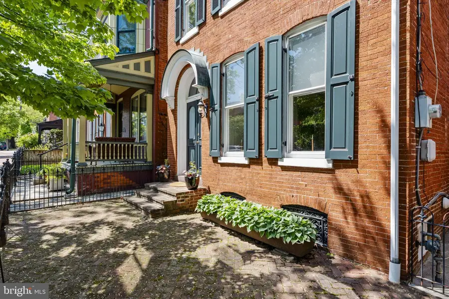 437 W Walnut St, Lancaster, PA 17603 - #3