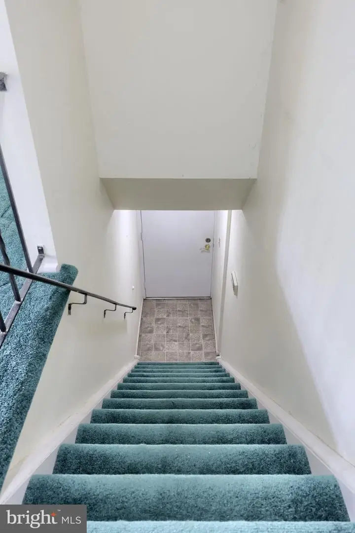 121 Valleybrook Dr, Lancaster, PA 17601 - #2