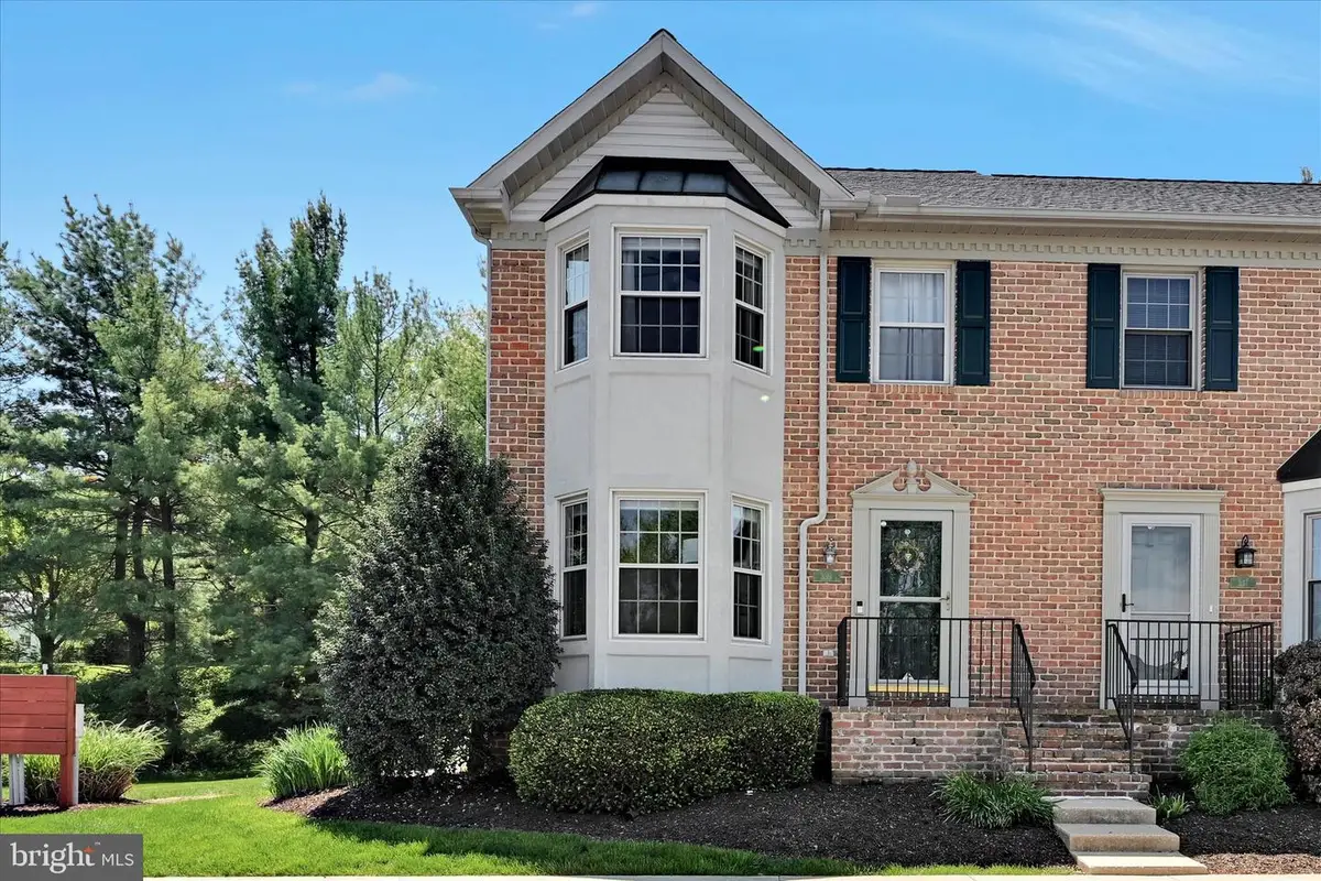 339 Cobblestone Ln, Lancaster, PA 17601 - #1