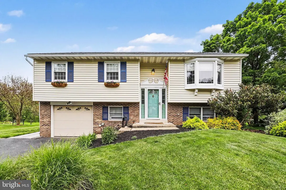 2280 Bob White Ln, Lancaster, PA 17601 - #1