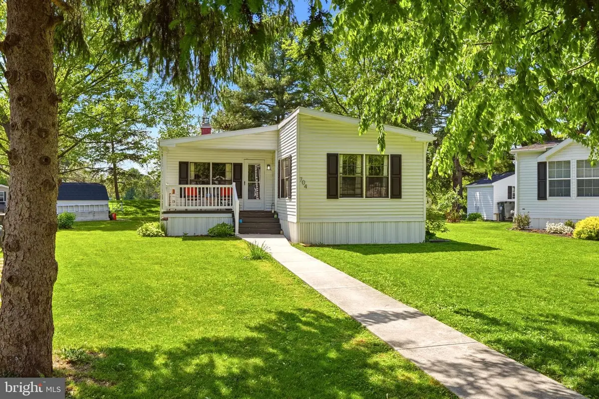 704 Fallon Dr, Lancaster, PA 17601 - #1