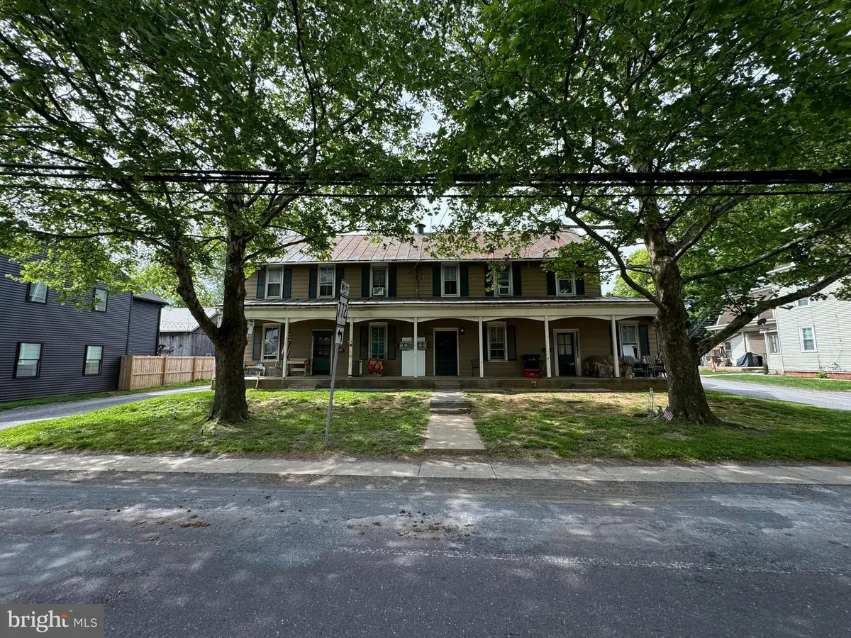 154-158 Main St W, Leola, PA 17540 - #1