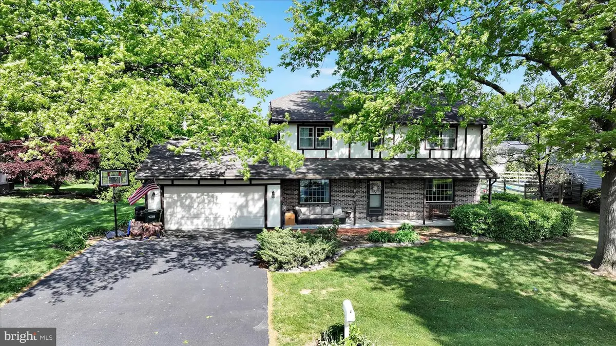 1828 N Eden Rd, Lancaster, PA 17601 - #1