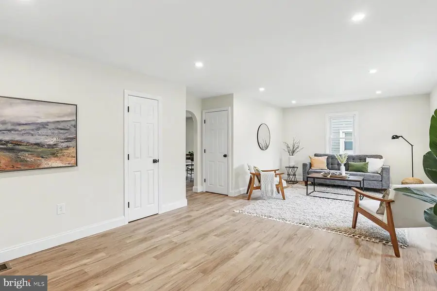 179 N Wolf St, Manheim, PA 17545 - #2