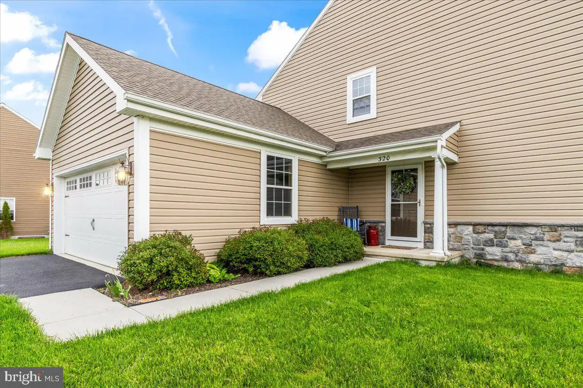 320 Cedar Holw, Manheim, PA 17545 - #1