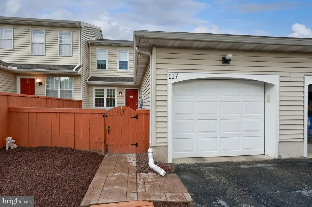117 Treetops Dr, Lancaster, PA 17601 - #1