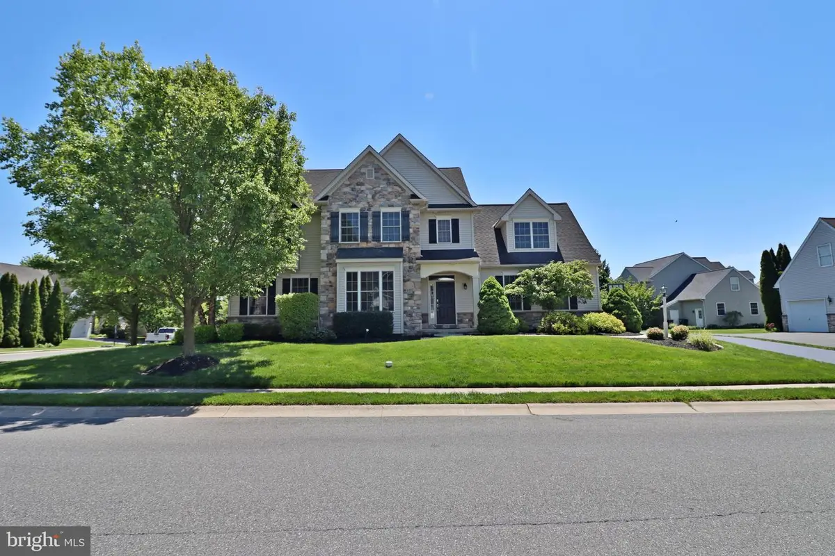 312 Squire Ln, Lititz, PA 17543 - #1